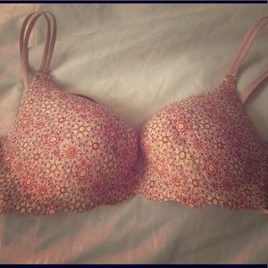 Victoria‘a Secret Secret Embrace Push-Up